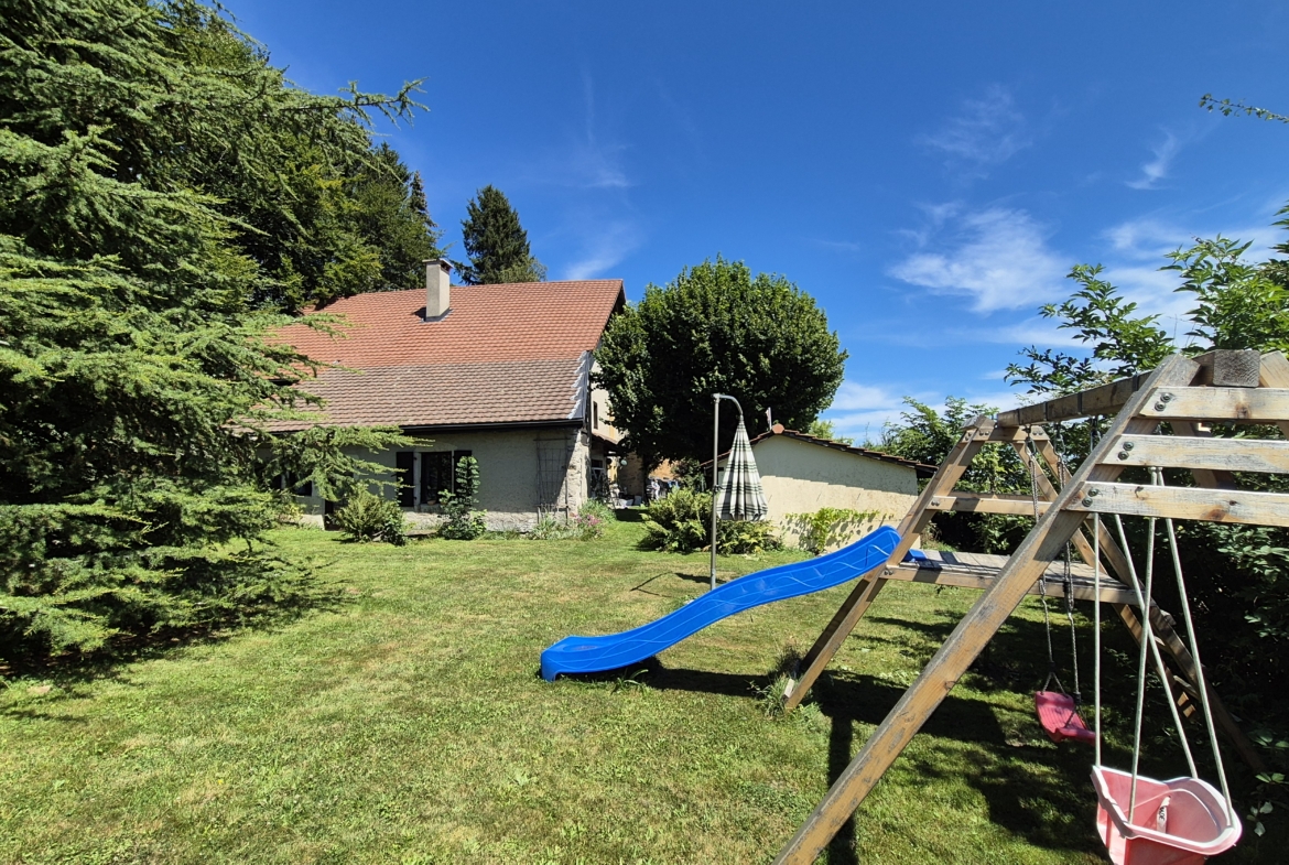 Propriété avec vue panoramique sur le lac de Neuchâtel