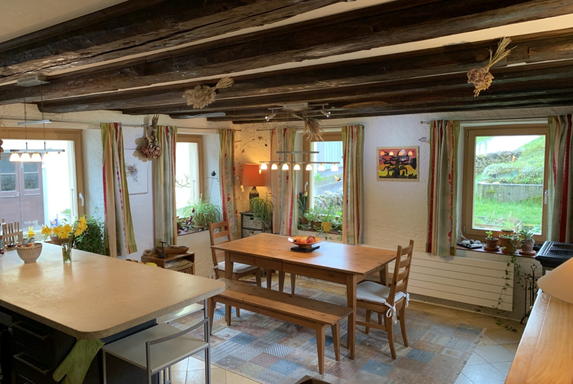 Propriété avec vue panoramique sur le lac de Neuchâtel