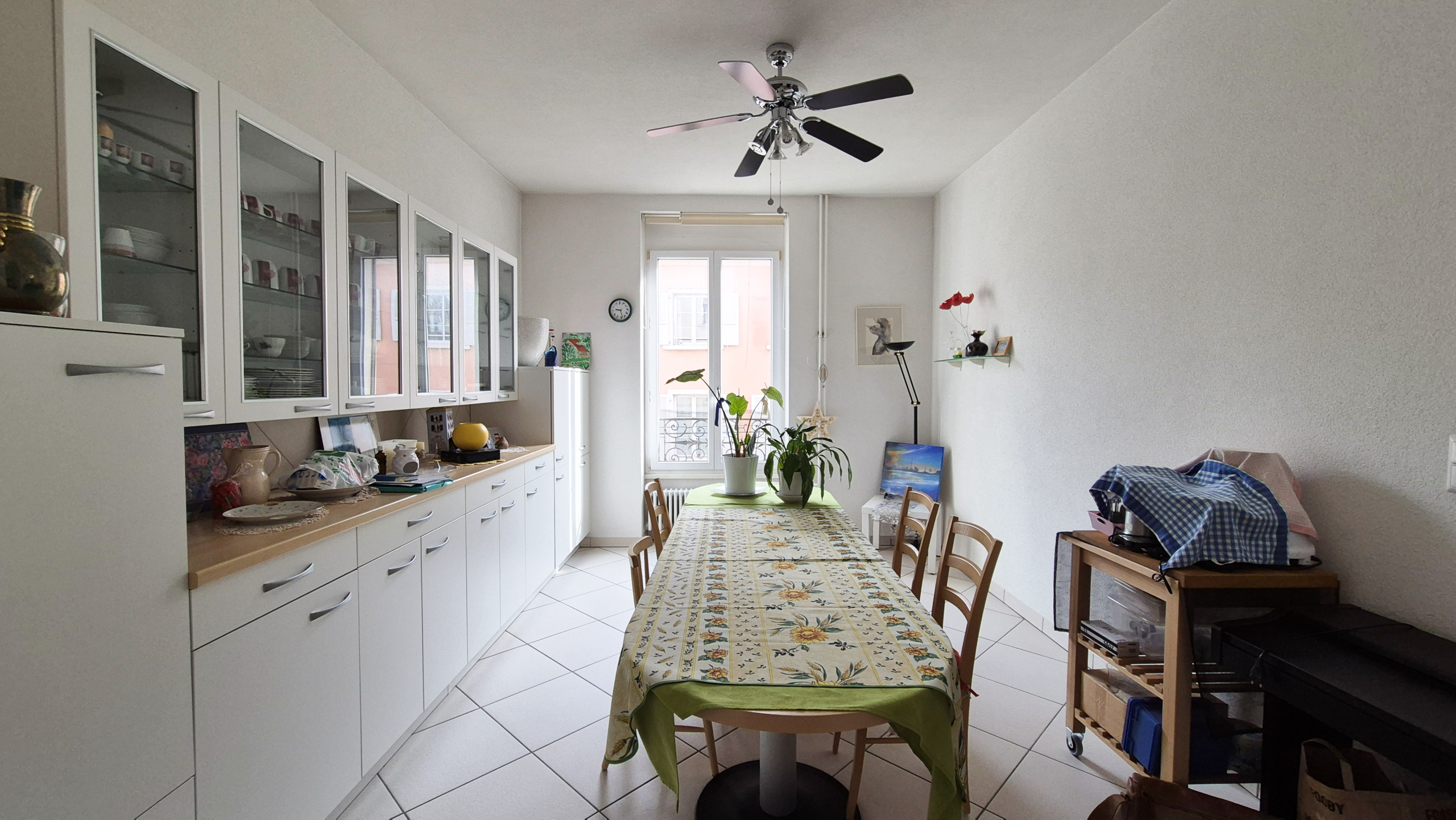 salle à manger de l'appartement situé au 1er étage à Clarens
