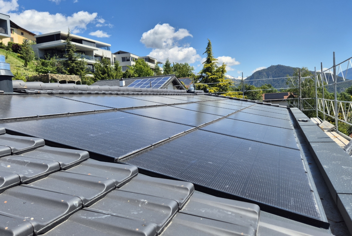 toit panneaux photovoltaïques