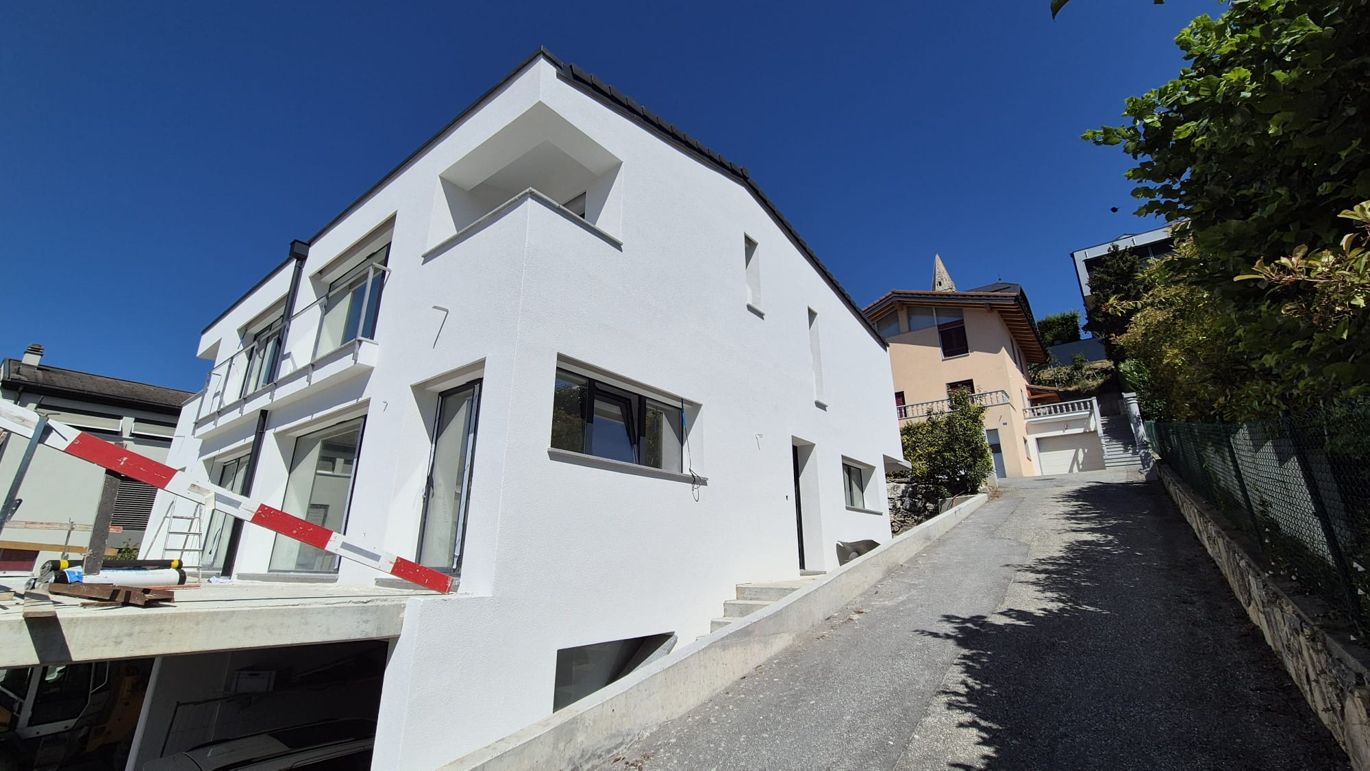 Façade est
