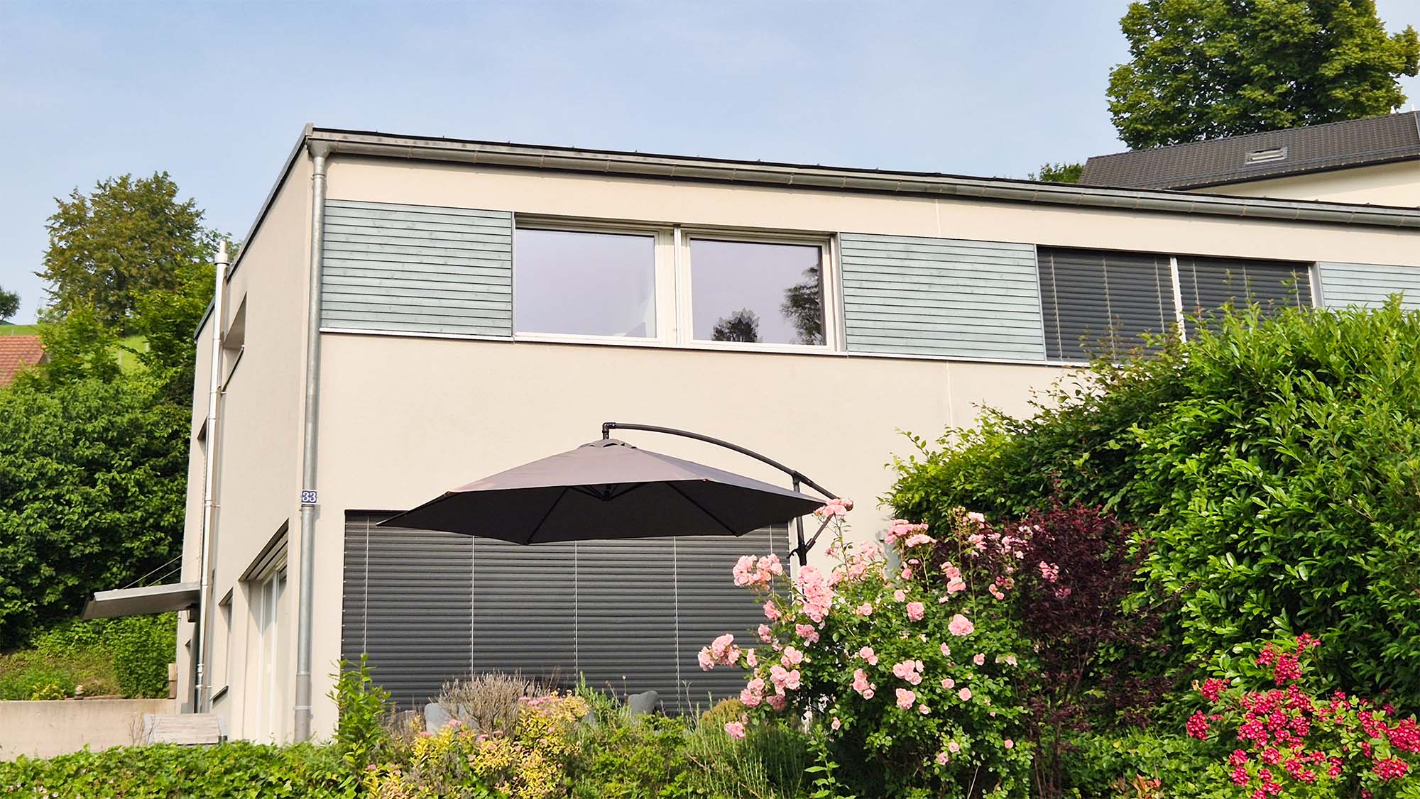 extérieur de la villa jumelle à Yverdon