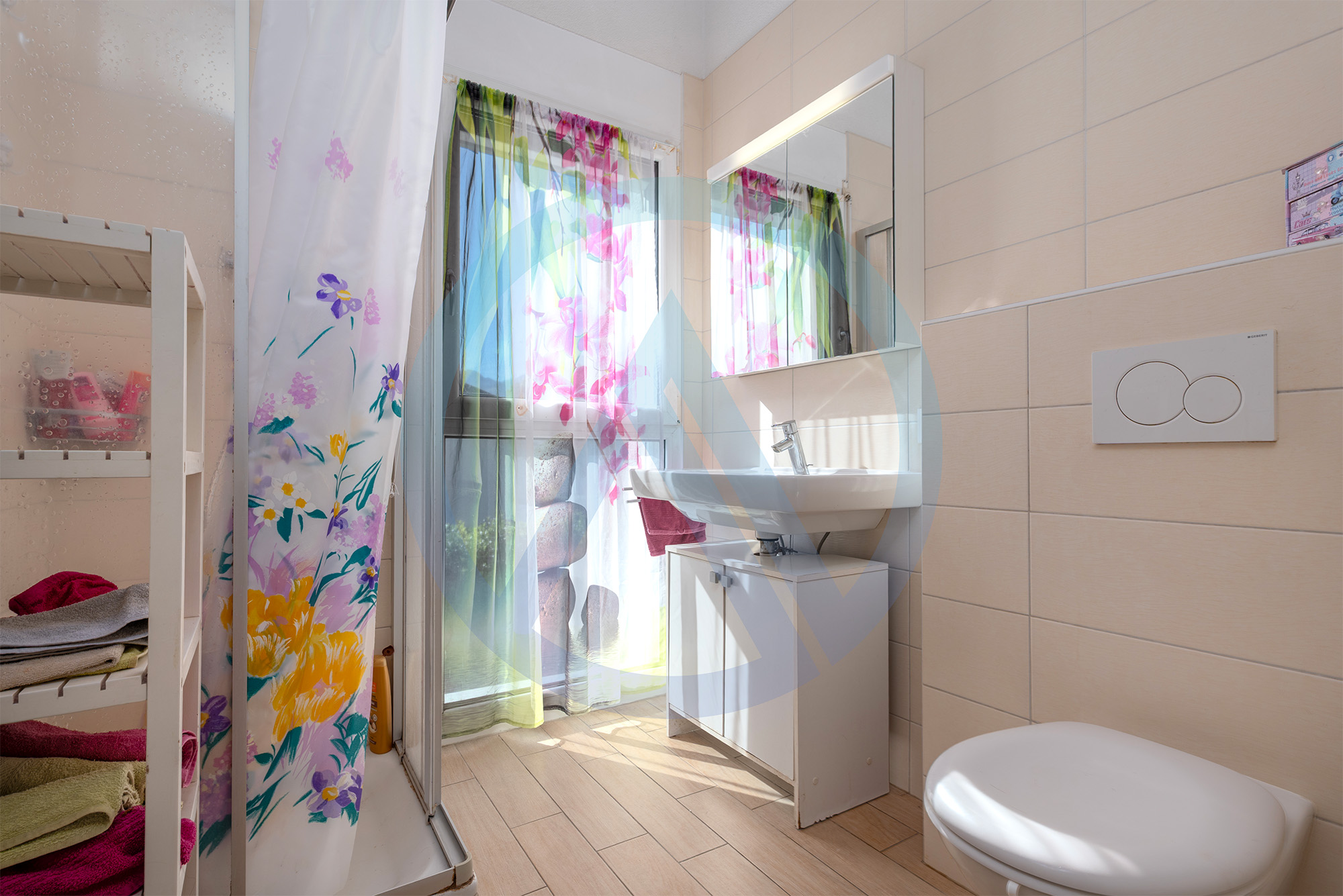 salle de bain à l'étage