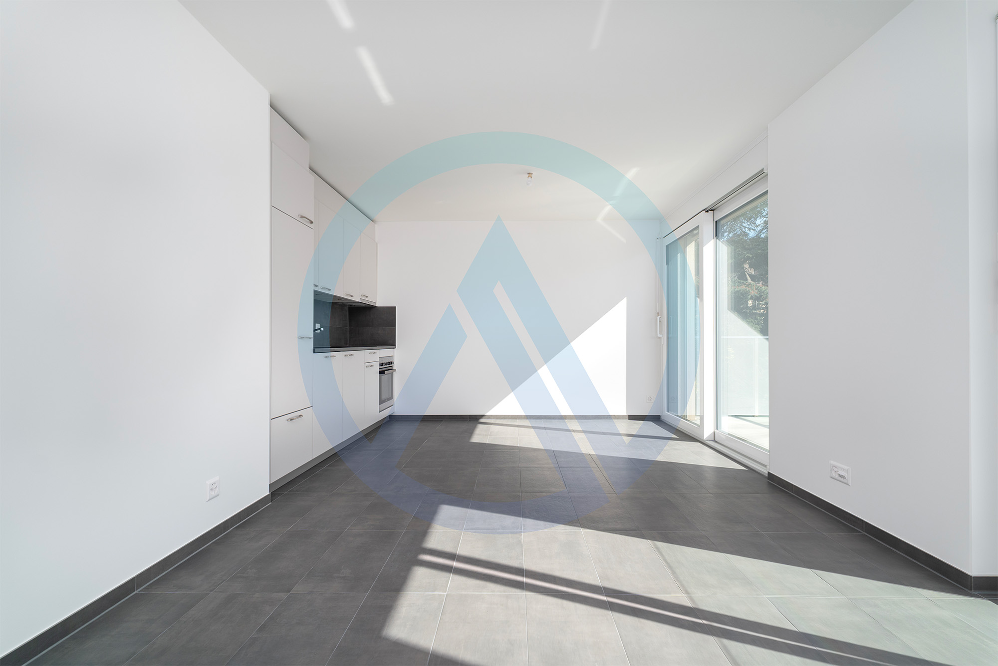 salon ouvert sur le balcon