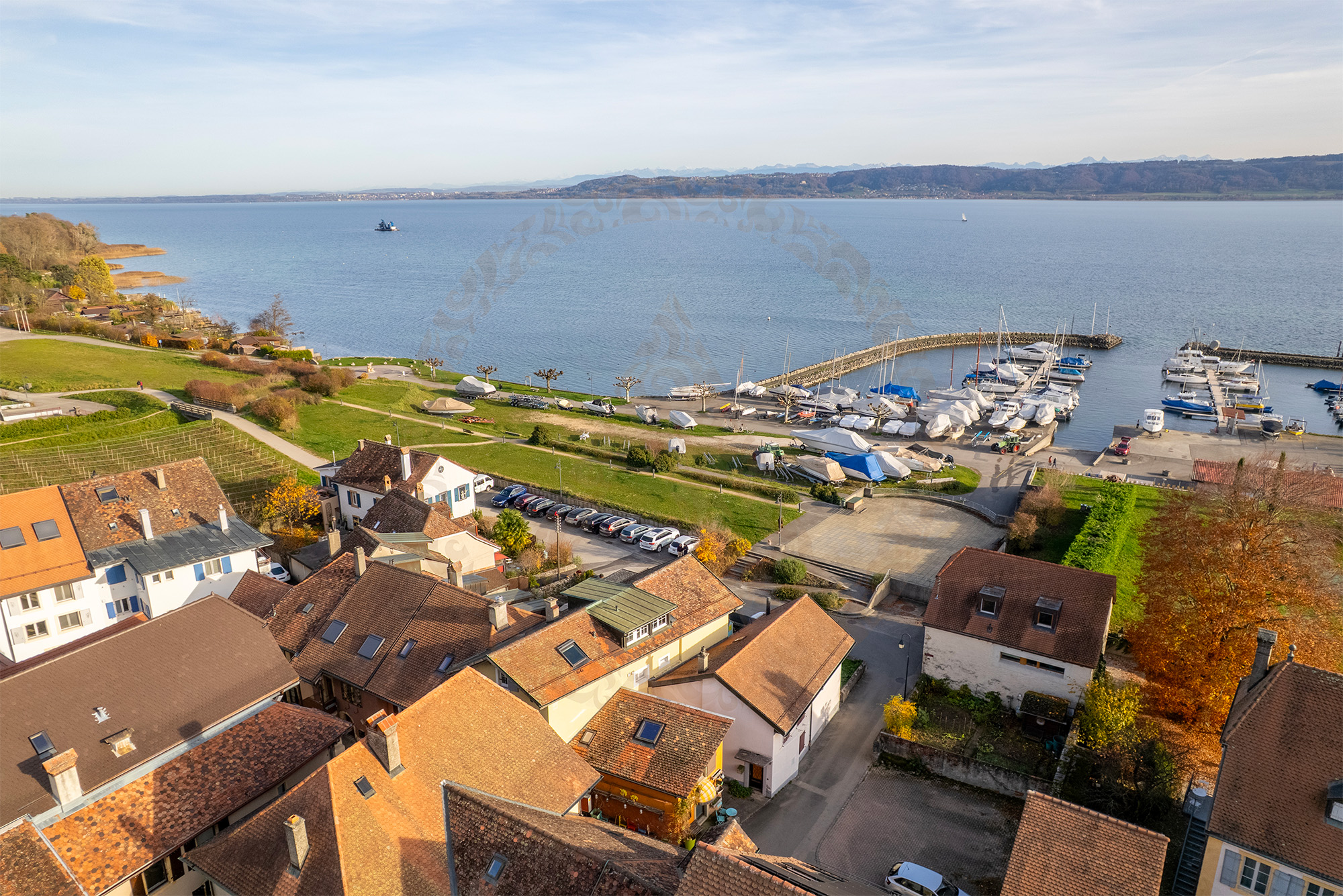 Concise, son lac et son petit port