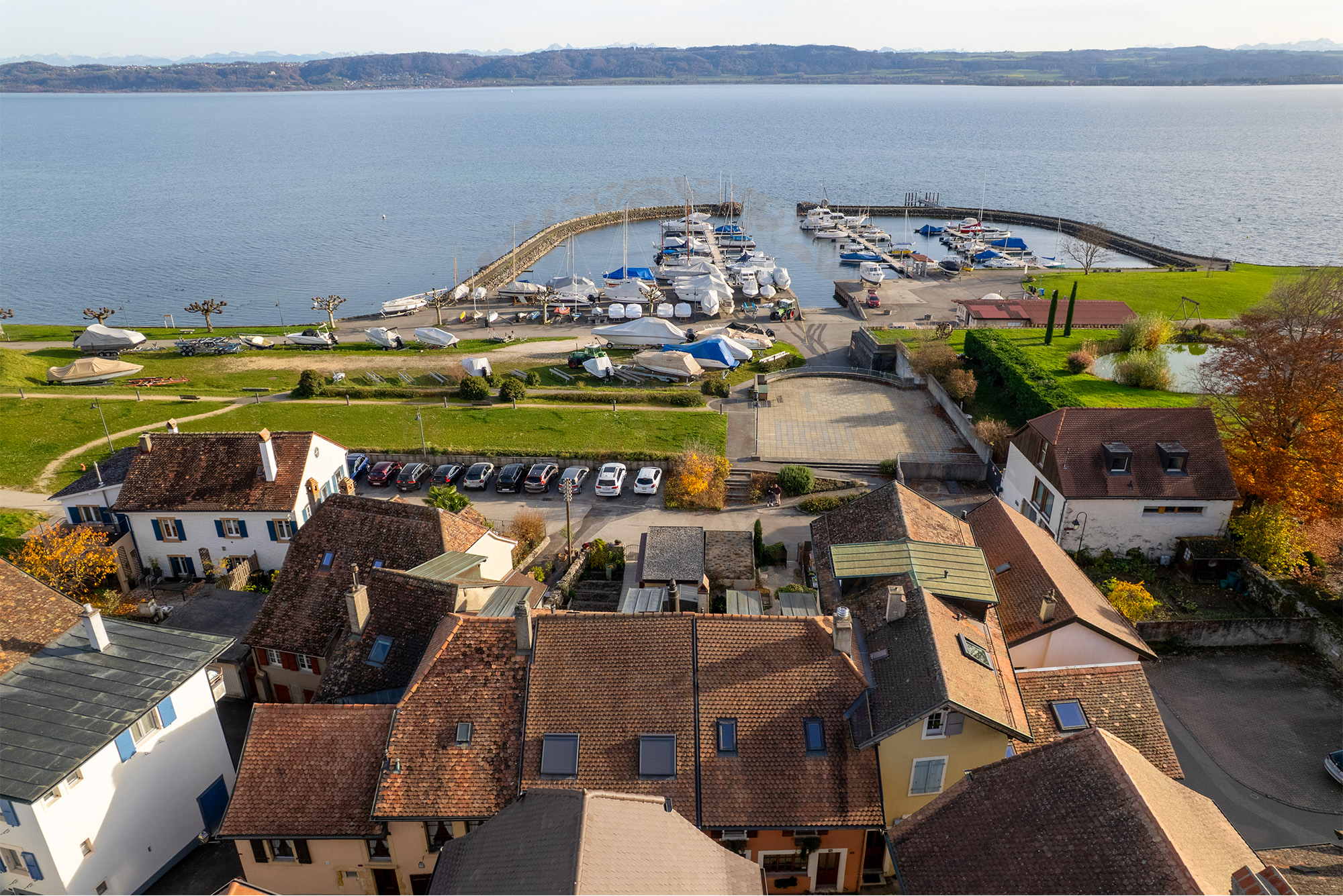 Concise à proximité du lac