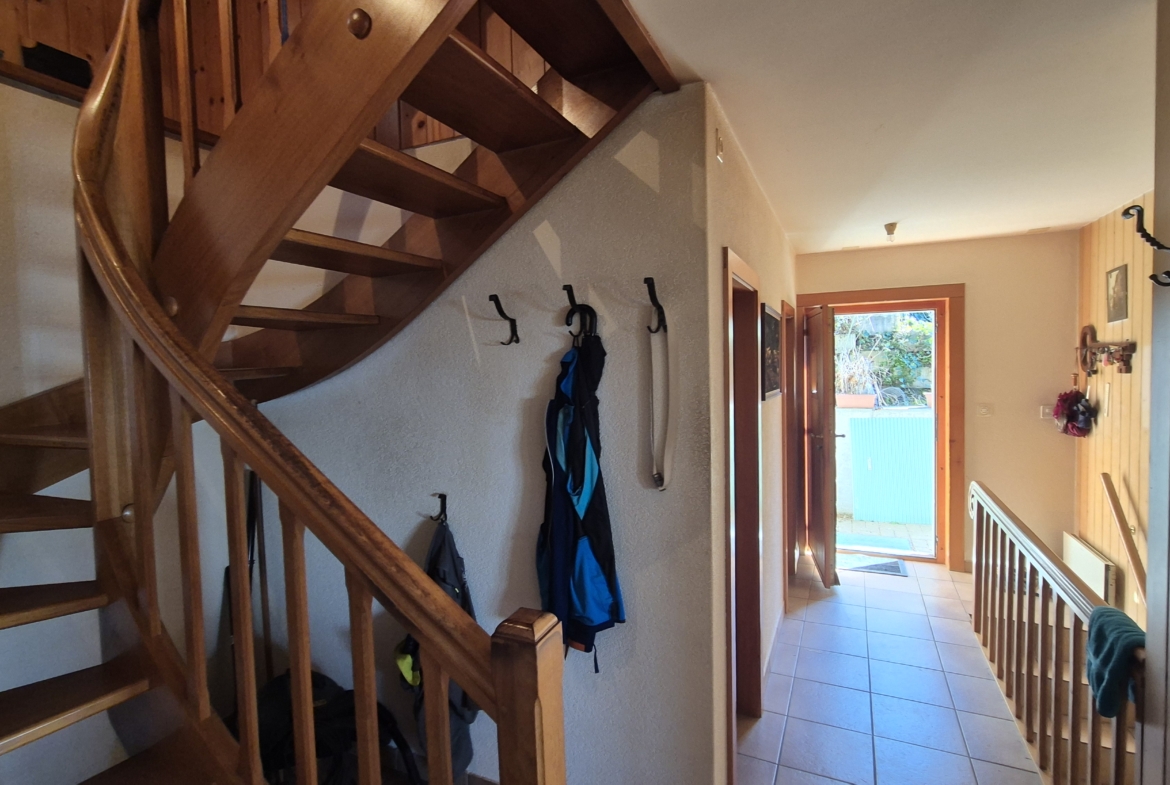 chalet avec vue époustouflante sur parcelle constructible à Grandvaux
