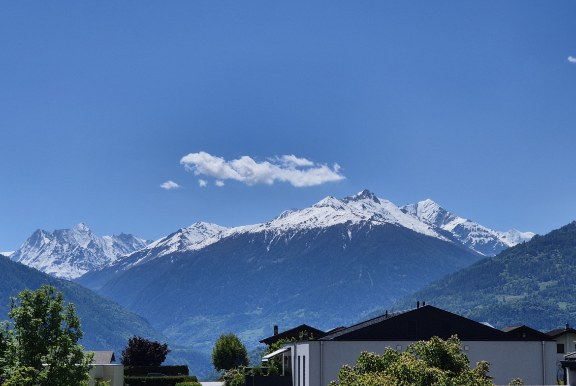 Superbe appartement neuf avec une vue sur les montagnes dans les hauteurs de Sion