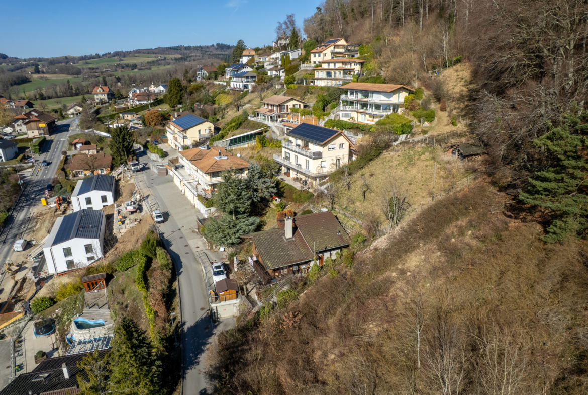 chalet avec vue époustouflante sur parcelle constructible à Grandvaux