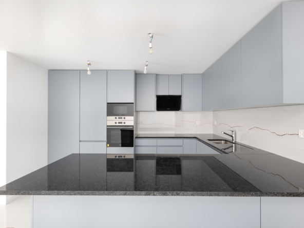 cuisine ouverte parfaitement équipée