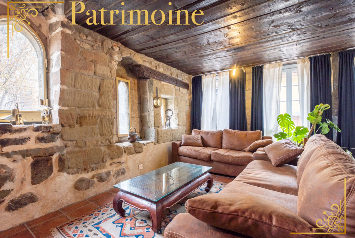 La Gardienne du bourg – maison de 2 appartements indépendants