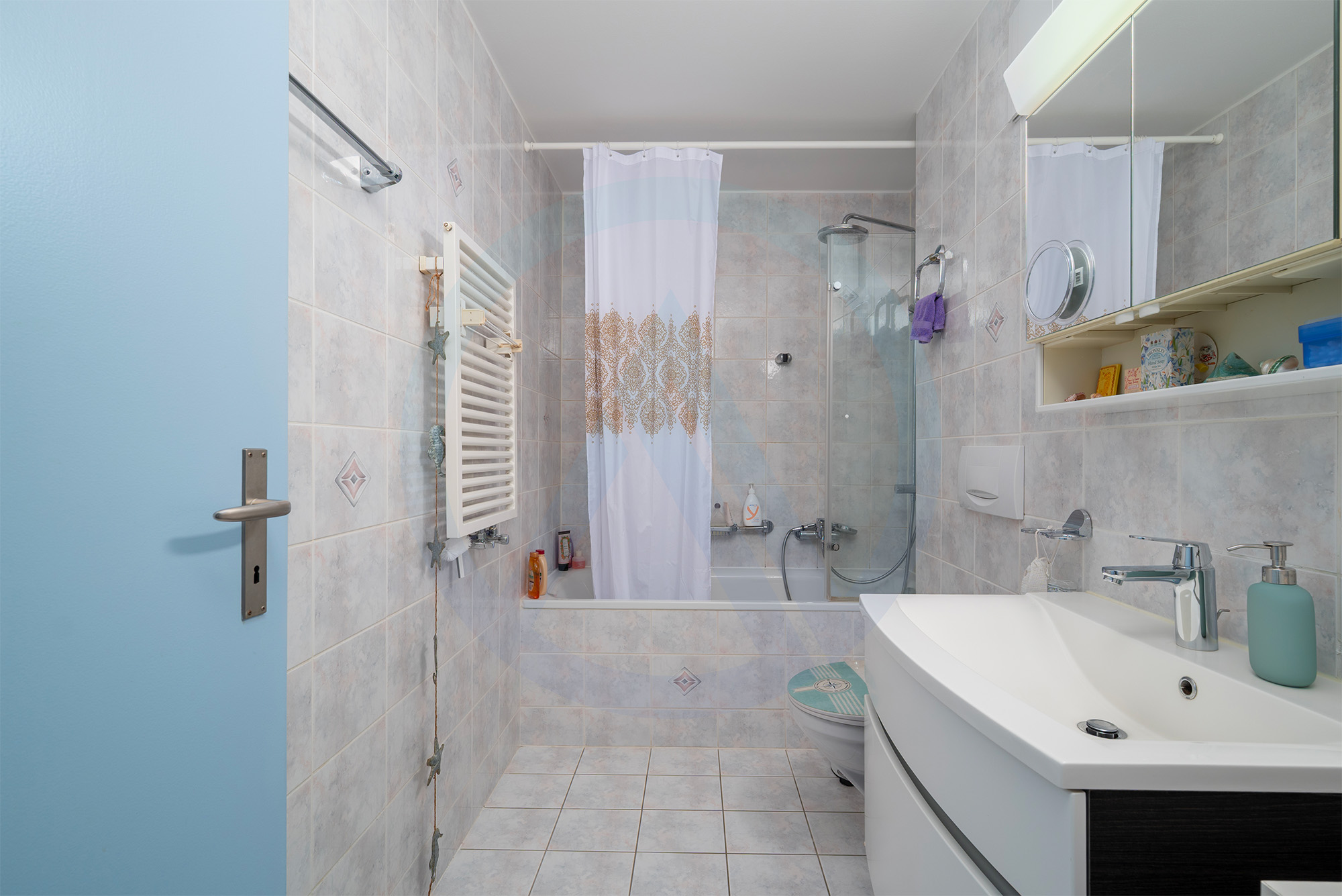 salle de bain au 1er étage