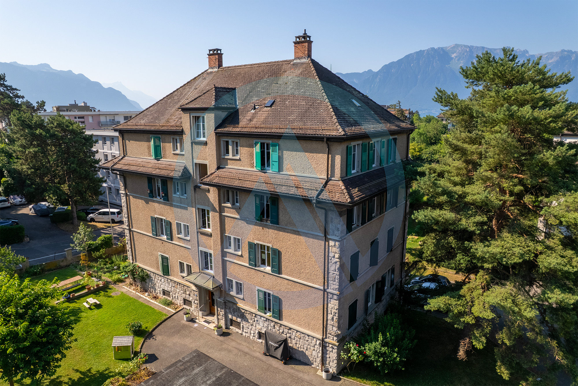 immeuble 2 En exclusivité : immeuble de rendement d’exception – La Tour-de-Peilz