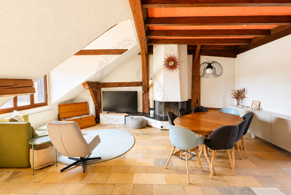 Maison villageoise de 2 appartements à Pailly