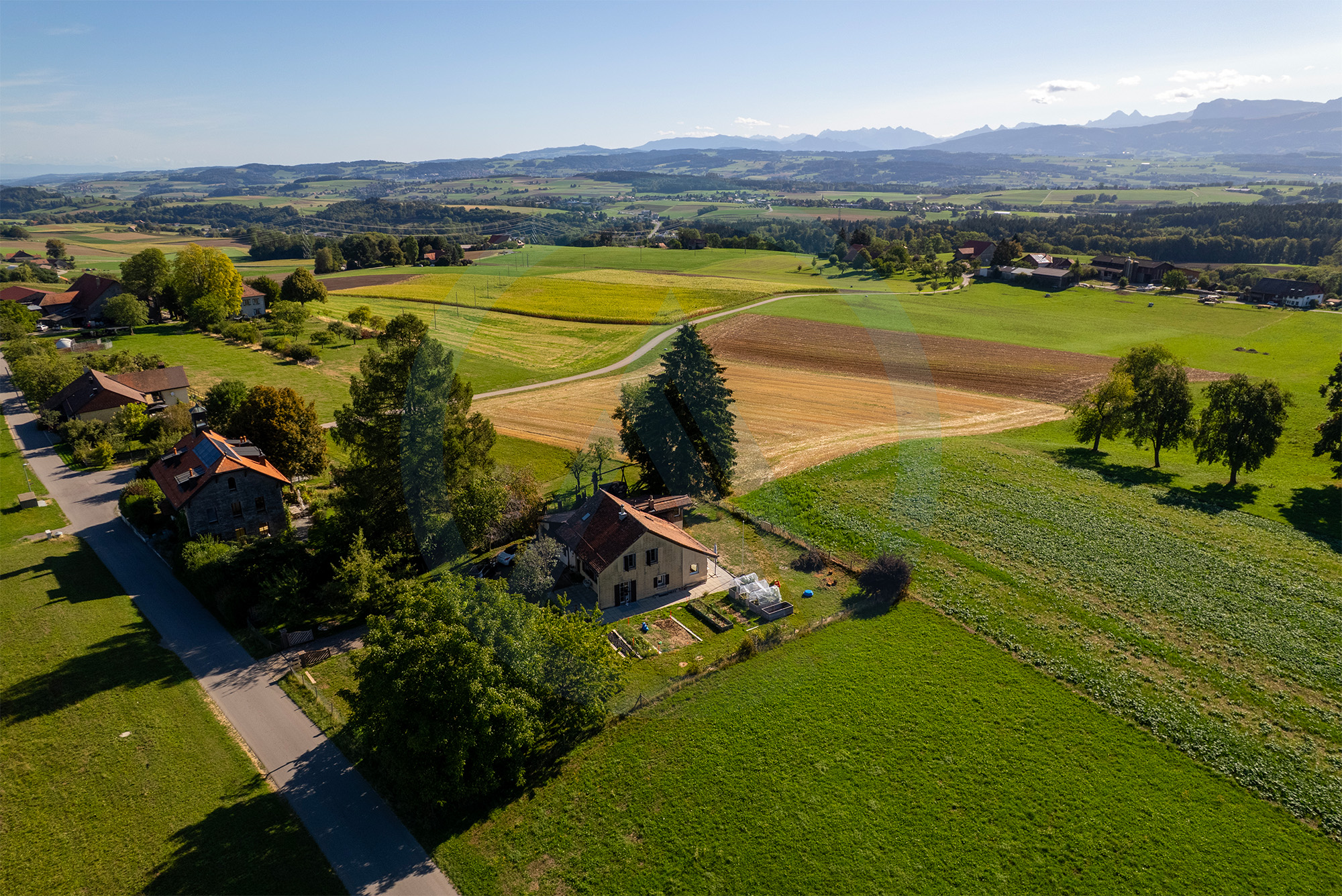 maison individuelle avec vue exceptionnelle sur le Moléson en pleine campagne à Corcelles-le-Jorat