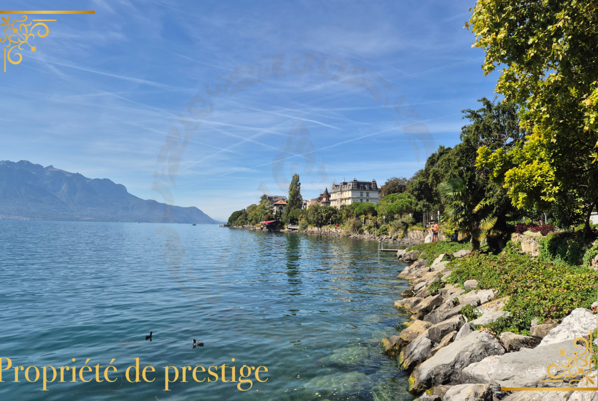 Propriété de prestige avec port privé sur une parcelle pied dans l’eau
